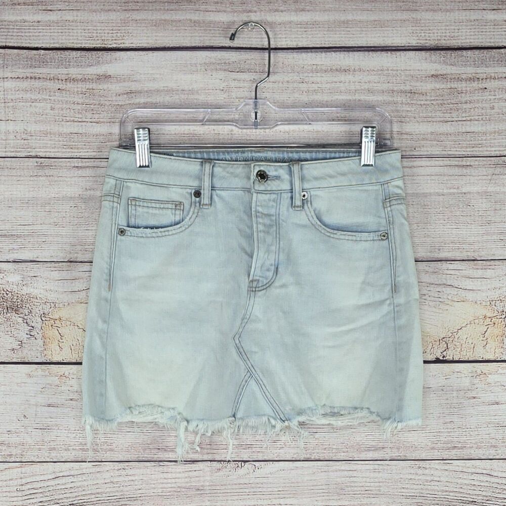 American Eagle Jean Super Stretch Mini Denim Light Wash Skirt Size 4 Y2K